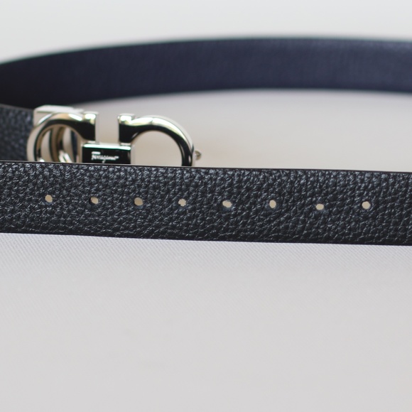 Salvatore Ferragamo Reversible and adjustable Gancini belt - Picture 5 of 16